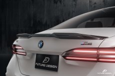 画像1: 【予約販売中に送料無料】BMW 5シリーズ i5 G60 トランク用 リアスポイラー 本物DryCarbon ドライカーボン (1)