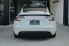 画像16: TESLA テスラ NEW MODEL 新型 モデル 3 トランク用 リアスポイラー 本物Drycarbon ドライカーボン (16)